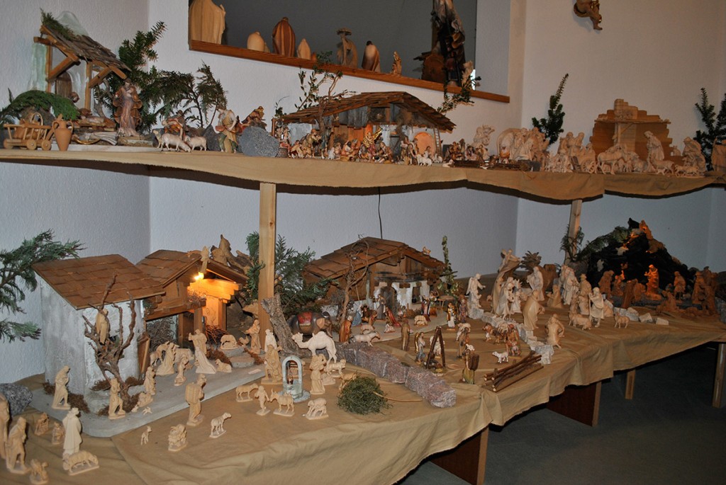 Die Krippenausstellung lockt in das Obergeschoss im Küchenhaus Bergner. Foto: Eva Wiegand