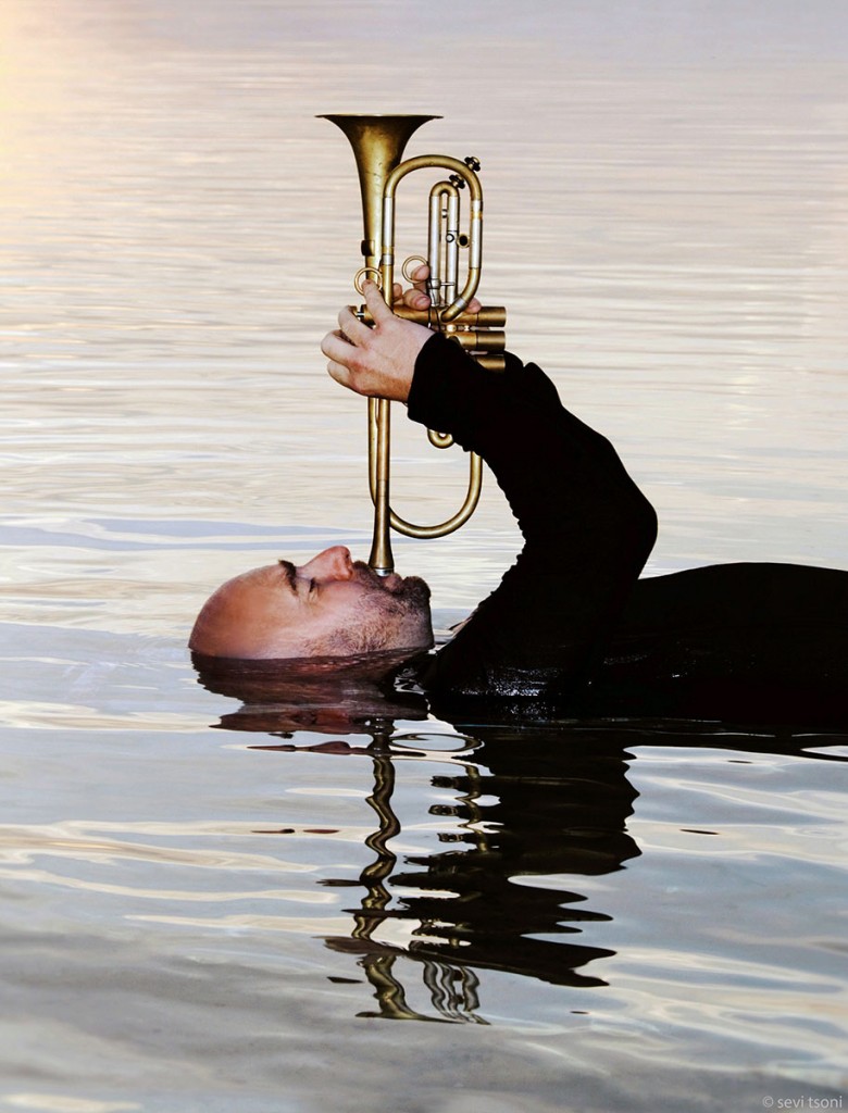 Detailliert, minimalistisch, transparent, dabei von großer emotionaler Tiefe und beeindruckend eigen – so präsentiert sich die Musik des Echo-Jazz-Preisträgers von 2015, Sebastian Studnitzky. Foto: oh
